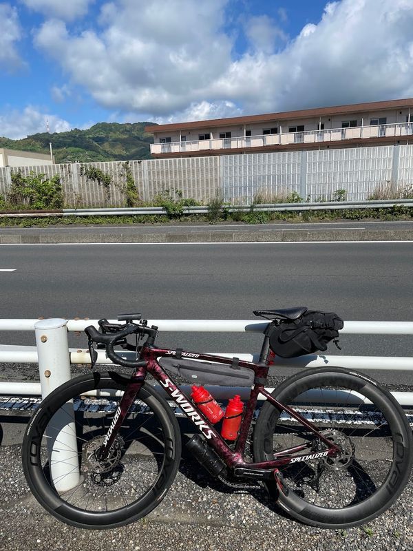 検車を終え出走を待つ