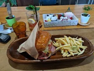 近江牛バーガーですが美味すぎて震えた